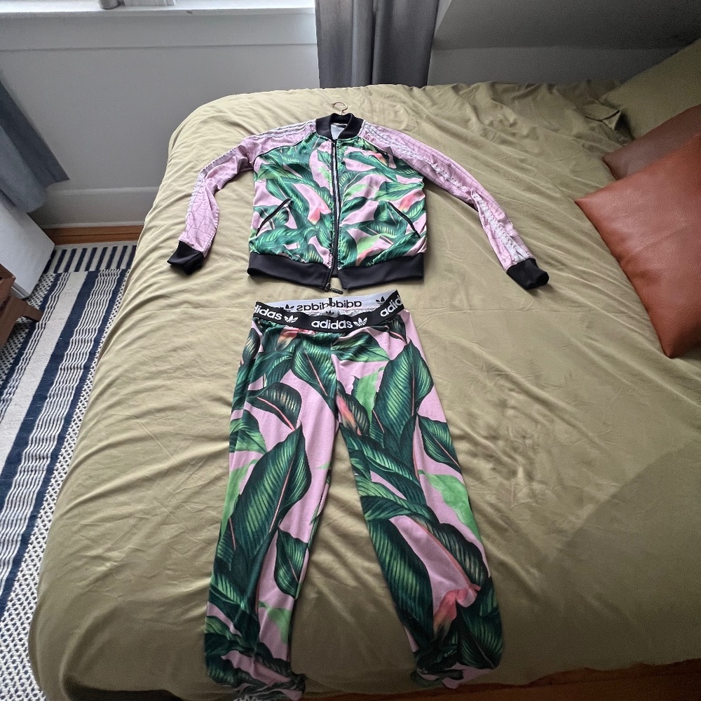 ADIDAS ORIGINALS X FARM RIO TROPICAL PINK GREEN PALM PRINT TRACK SUIT